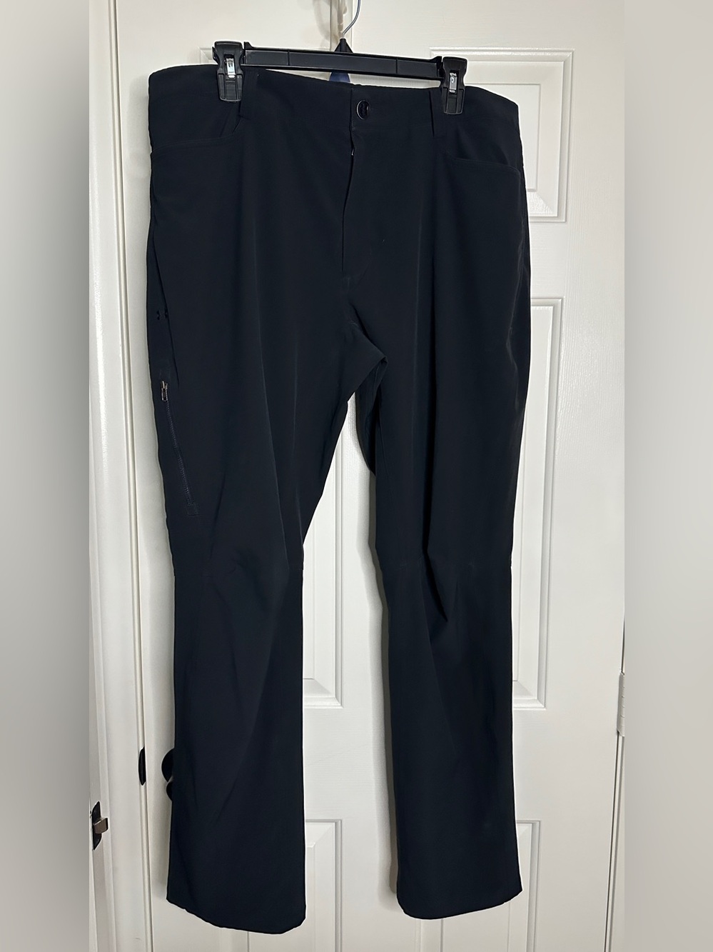 Under Armour Black Men's Cargo Performance Pants 38x32